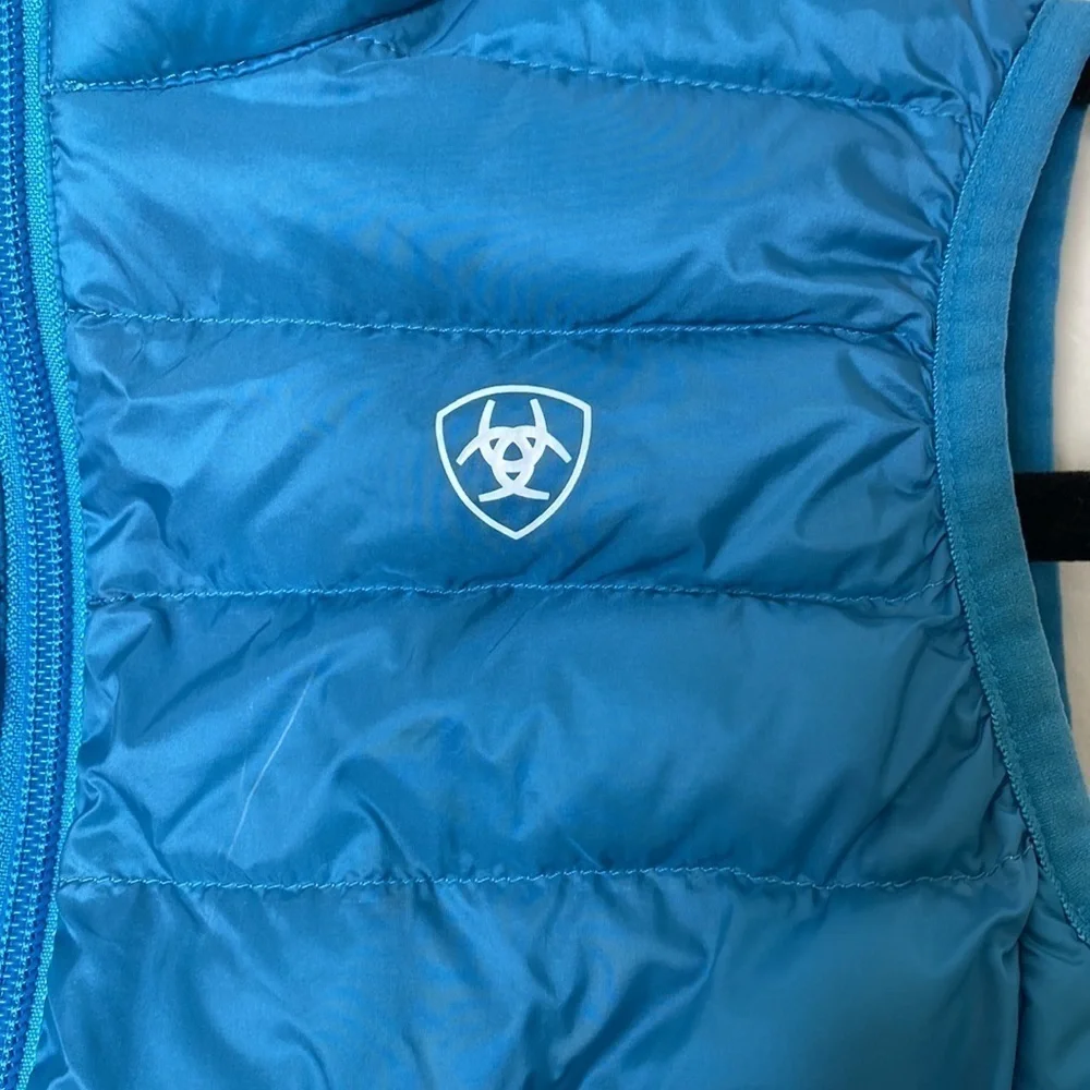 Ariat down vest kids medium blue ideal down warm VGUC